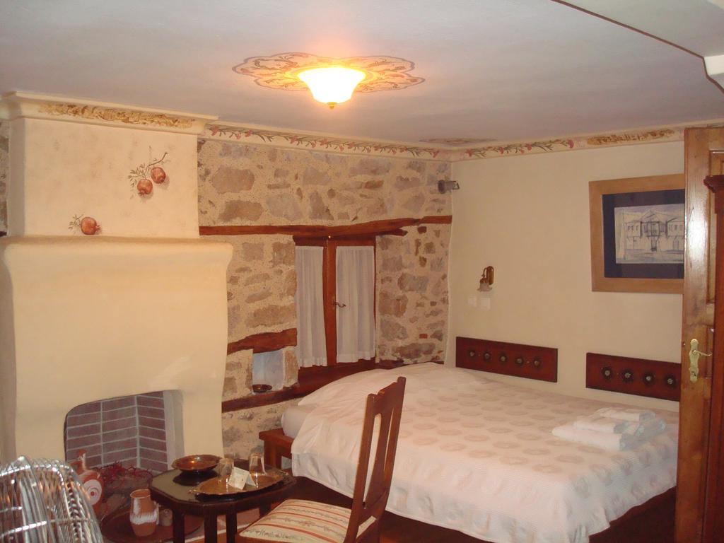 Oikia Alexandrou Traditional Inn Arnaia Luaran gambar