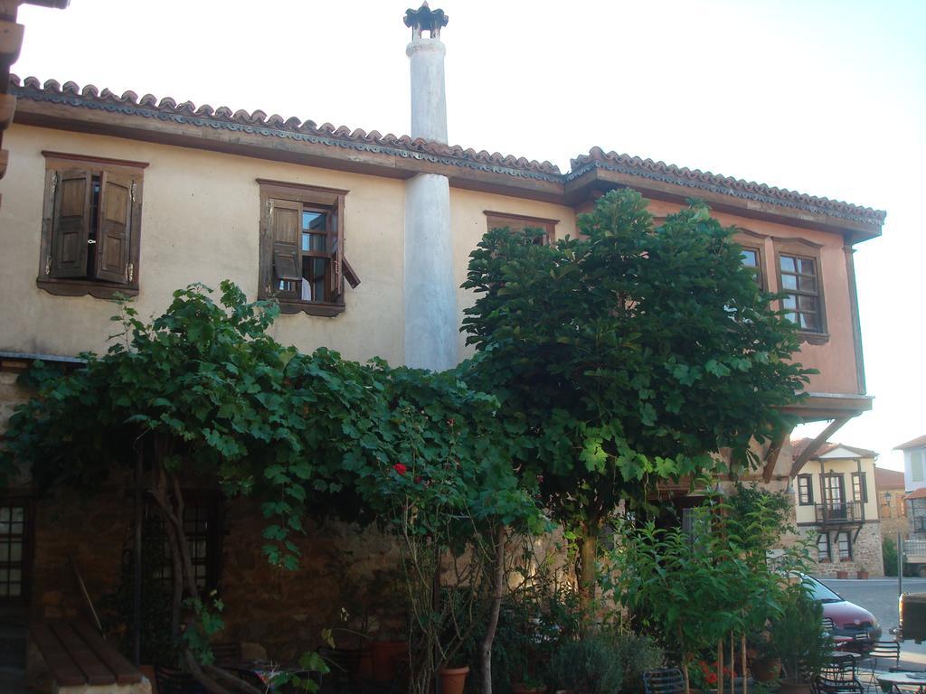 Oikia Alexandrou Traditional Inn Arnaia Luaran gambar
