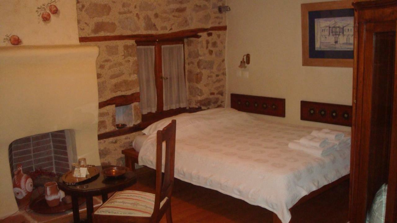 Oikia Alexandrou Traditional Inn Arnaia Luaran gambar